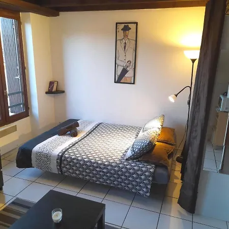 Apartment Studio Proche Gare Sncf Matabiau Et Mediatheque • A Deux Pas Des Allees Jean Jaures
